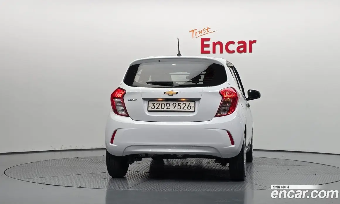 Chevrolet Spark 2015 1.0 автомат (гидро), фото 4