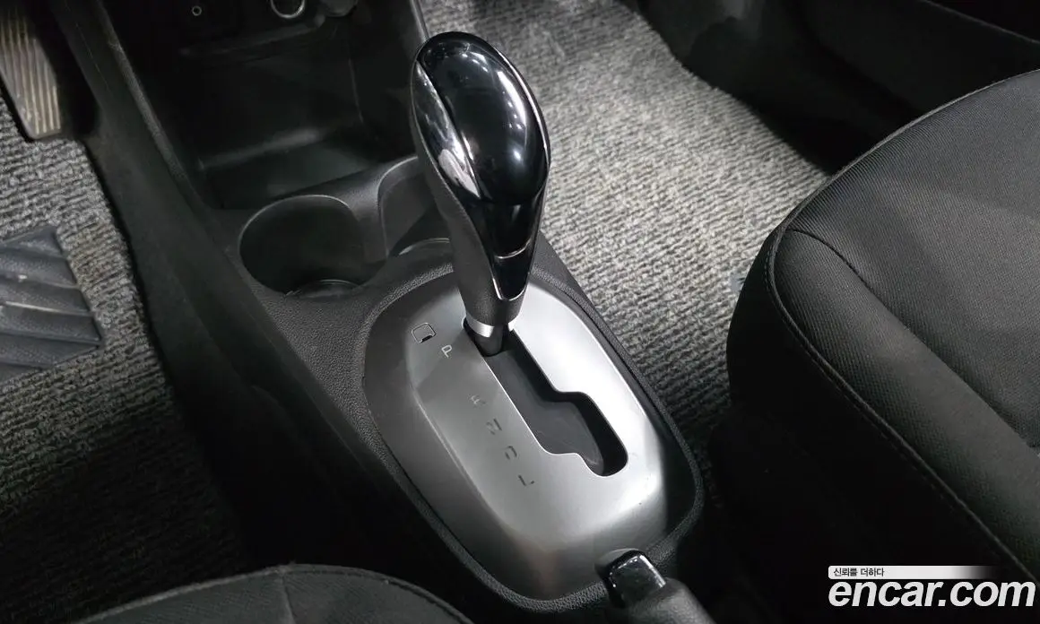 Chevrolet Spark 2015 1.0 автомат (гидро), фото 9