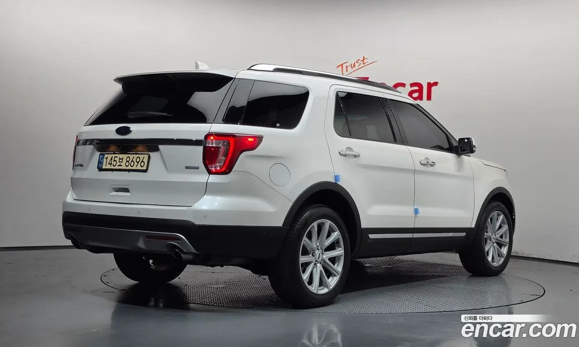 Ford Explorer 2016 2.3 автомат (гидро), фото 2 Ford Explorer 2016 2.3 автомат (гидро), фото 2