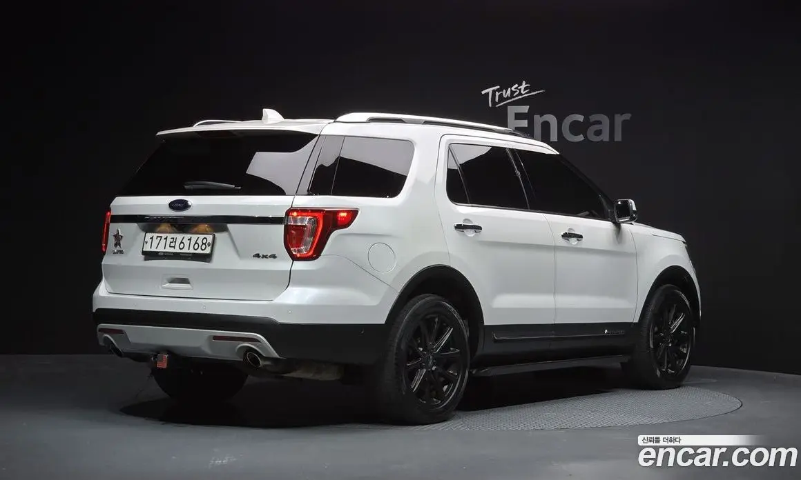 Ford Explorer 2017 2.3 автомат (гидро), фото 2 Ford Explorer 2017 2.3 автомат (гидро), фото 2