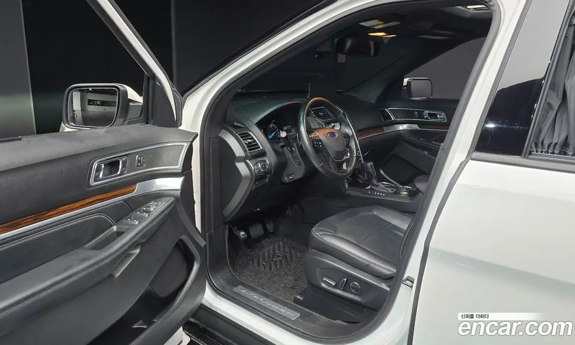 Ford Explorer 2017 2.3 автомат (гидро), фото 10 Ford Explorer 2017 2.3 автомат (гидро), фото 10