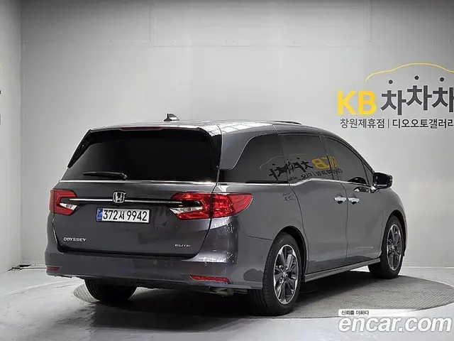 Honda Odyssey 2022 3.5 автомат (гидро), миниатюра 2