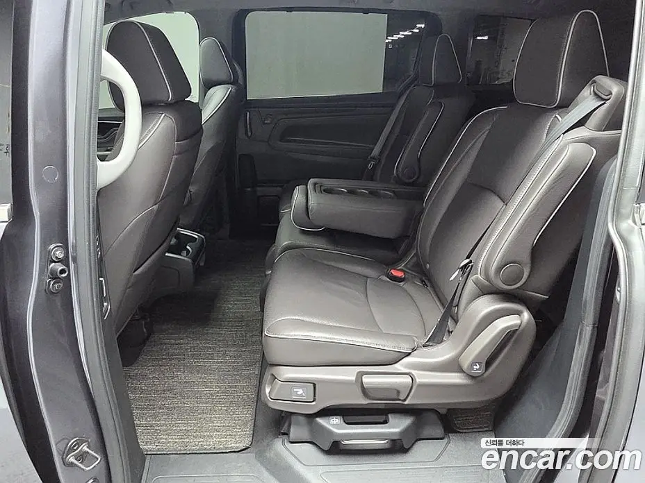Honda Odyssey 2022 3.5 автомат (гидро), фото 14