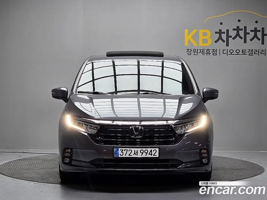 Honda Odyssey 2022 3.5 автомат (гидро), фото 3