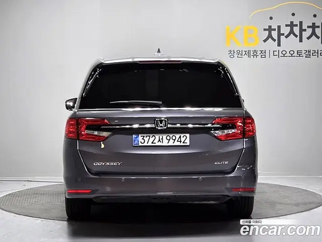 Honda Odyssey 2022 3.5 автомат (гидро), миниатюра 4