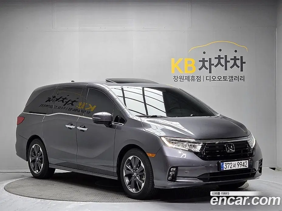 Honda Odyssey 2022 3.5 автомат (гидро), фото 5