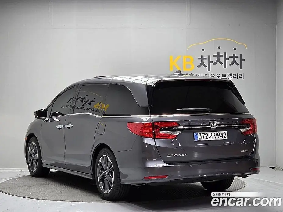 Honda Odyssey 2022 3.5 автомат (гидро), фото 6