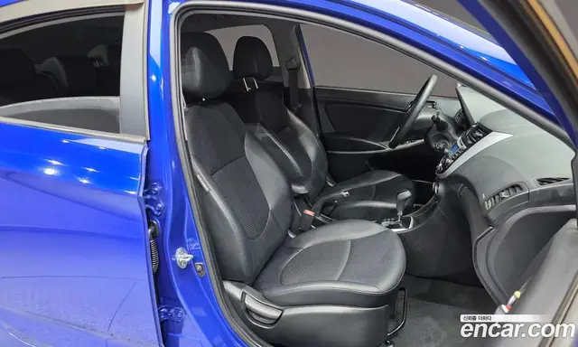 Hyundai Accent 2012 1.4 автомат (гидро), миниатюра 12