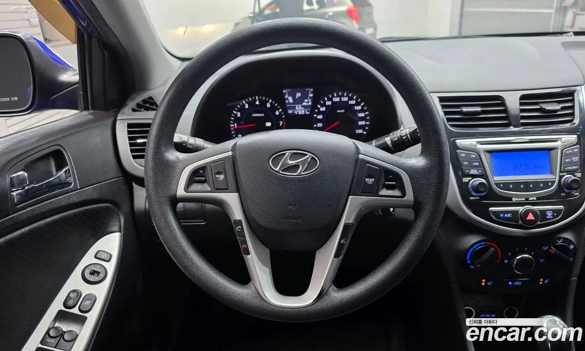 Hyundai Accent 2012 1.4 автомат (гидро), фото 13