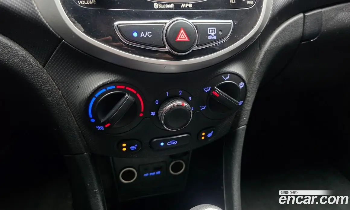 Hyundai Accent 2012 1.4 автомат (гидро), фото 16