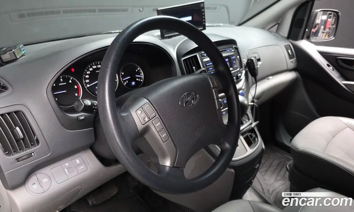 Hyundai Starex 2017 2.5 автомат (гидро), фото 13