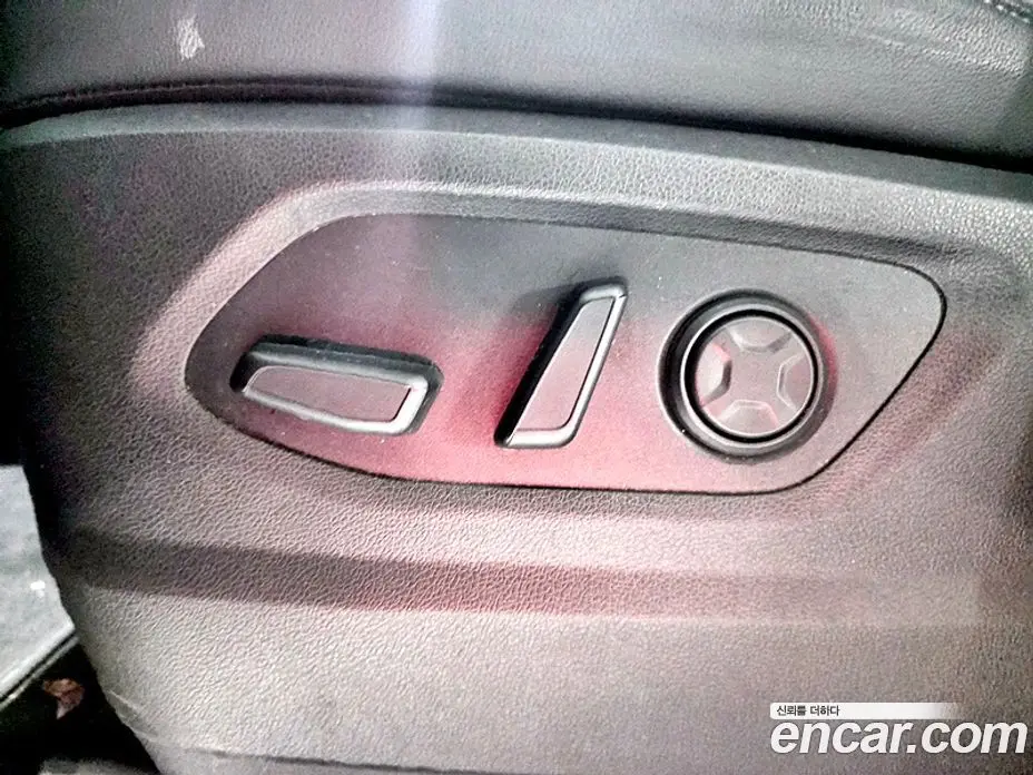 Hyundai Staria 2021 2.2 автомат (гидро), фото 11