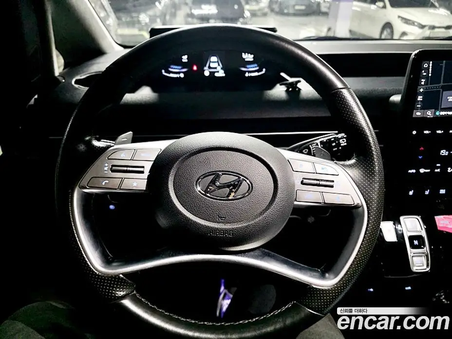 Hyundai Staria 2021 2.2 автомат (гидро), фото 15