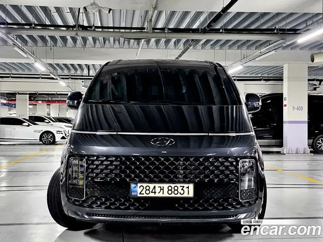 Hyundai Staria 2021 2.2 автомат (гидро), миниатюра 3