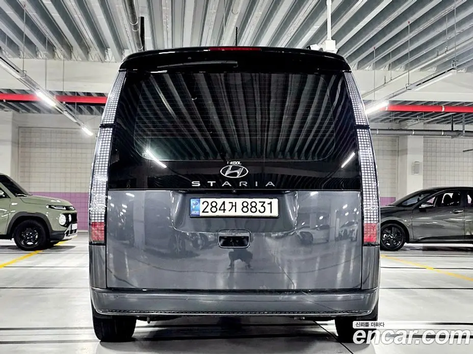Hyundai Staria 2021 2.2 автомат (гидро), фото 5