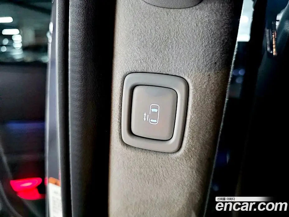 Hyundai Staria 2021 2.2 автомат (гидро), фото 9
