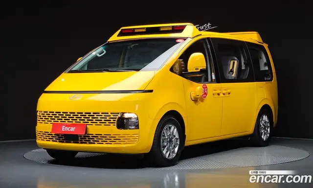 Hyundai Staria, 2024, 38 744 км