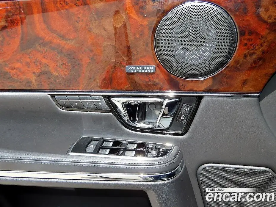 Jaguar XJ 2014 3.0 автомат (гидро), фото 11 Jaguar XJ 2014 3.0 автомат (гидро), фото 11