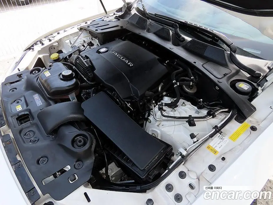 Jaguar XJ 2014 3.0 автомат (гидро), фото 19 Jaguar XJ 2014 3.0 автомат (гидро), фото 19