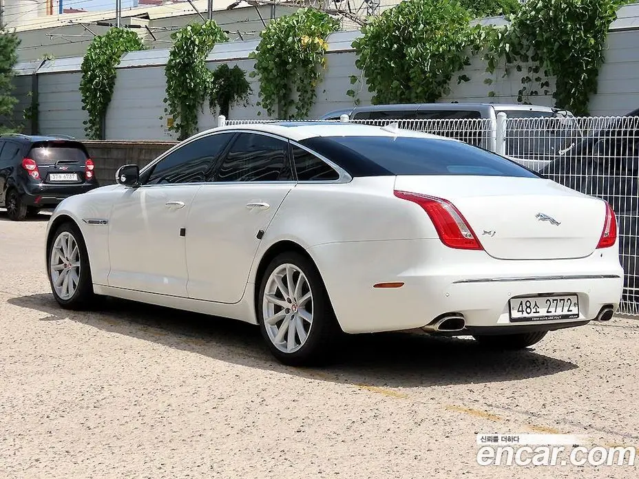 Jaguar XJ 2014 3.0 автомат (гидро), фото 3 Jaguar XJ 2014 3.0 автомат (гидро), фото 3