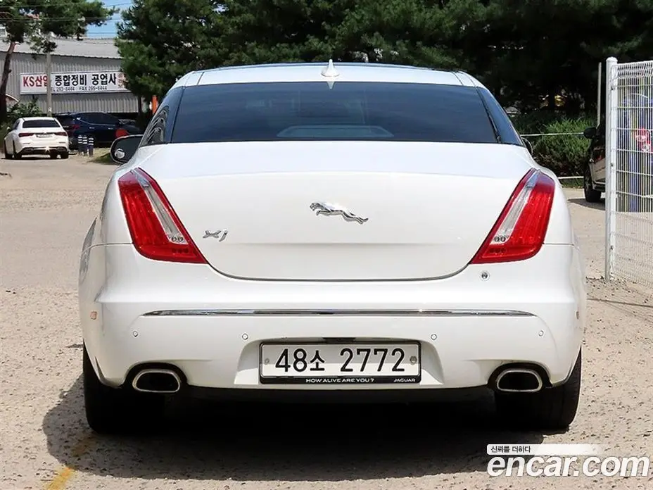 Jaguar XJ 2014 3.0 автомат (гидро), фото 4 Jaguar XJ 2014 3.0 автомат (гидро), фото 4