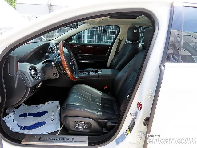 Jaguar XJ 2014 3.0 автомат (гидро), миниатюра 5 Jaguar XJ 2014 3.0 автомат (гидро), миниатюра 5