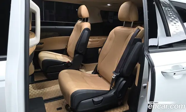 Kia Carnival 2023 3.5 автомат (гидро), миниатюра 11