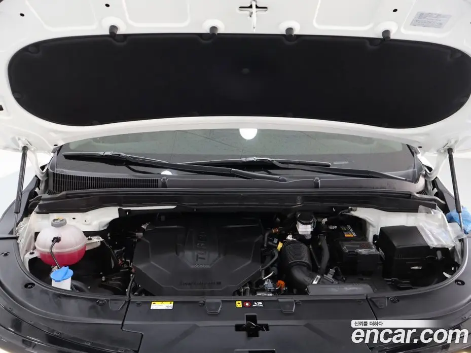 Kia Carnival 2025 2.2 автомат (гидро), фото 17 Kia Carnival 2025 2.2 автомат (гидро), фото 17