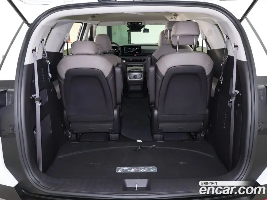 Kia Carnival 2025 2.2 автомат (гидро), фото 18 Kia Carnival 2025 2.2 автомат (гидро), фото 18