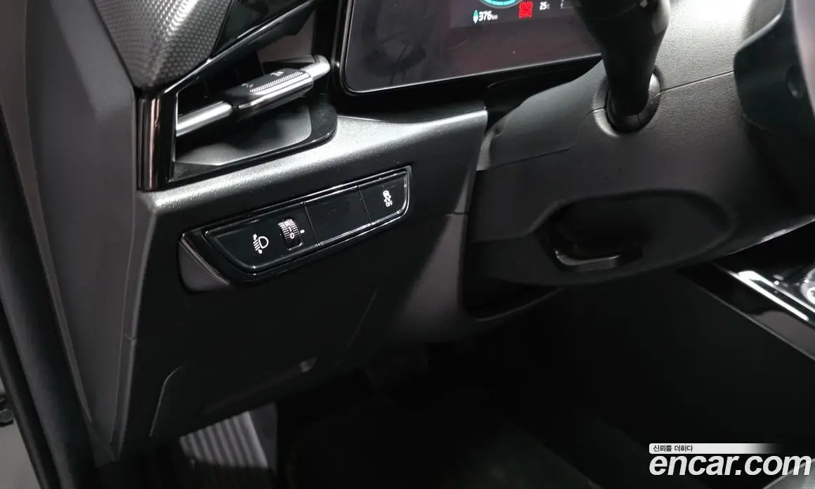 Kia Niro 2023 0.2 автомат (гидро), фото 14 Kia Niro 2023 0.2 автомат (гидро), фото 14