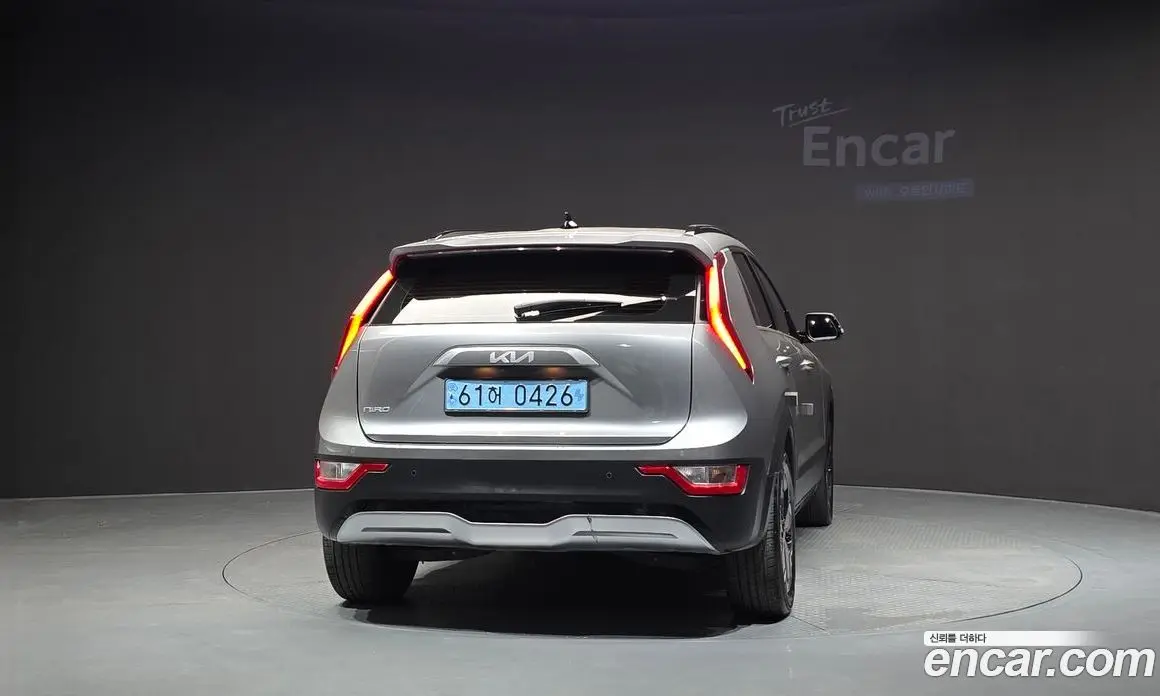 Kia Niro 2023 0.2 автомат (гидро), фото 4 Kia Niro 2023 0.2 автомат (гидро), фото 4