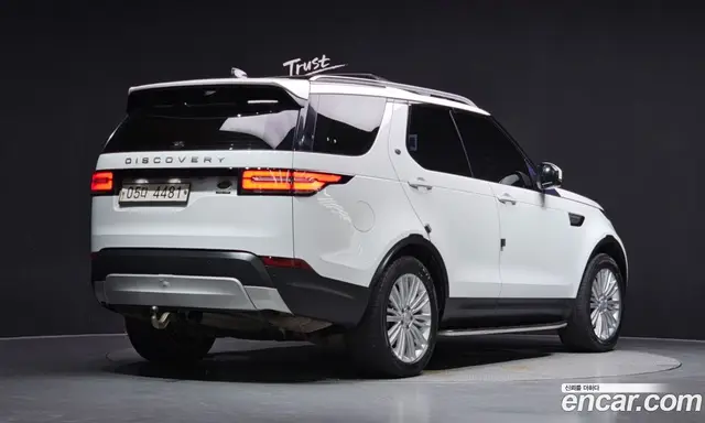 Land Rover Discovery 2018 3.0 автомат (гидро), миниатюра 2