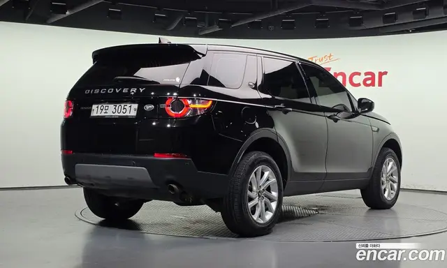 Land Rover Discovery Sport 2019 2.0 автомат (гидро), миниатюра 2