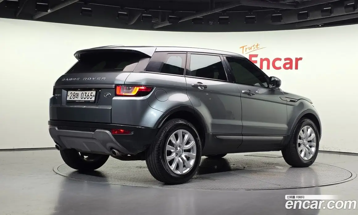 Land Rover Range Rover Evoque 2016 2.0 автомат (гидро), фото 2 Land Rover Range Rover Evoque 2016 2.0 автомат (гидро), фото 2