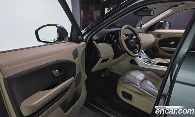 Land Rover Range Rover Evoque 2016 2.0 автомат (гидро), миниатюра 10 Land Rover Range Rover Evoque 2016 2.0 автомат (гидро), миниатюра 10