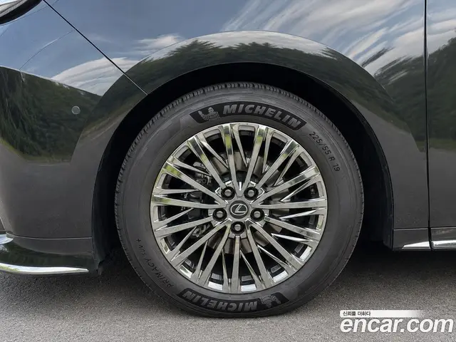 Lexus LM 2024 2.4 автомат (гидро), миниатюра 7 Lexus LM 2024 2.4 автомат (гидро), миниатюра 7