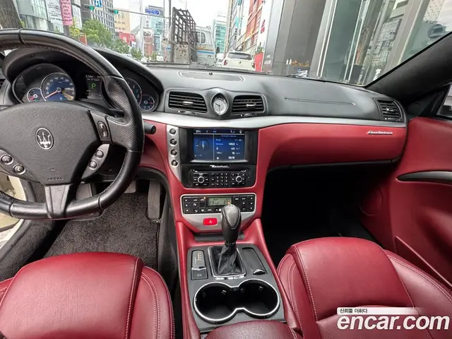 Maserati GranTurismo 2013 4.2 автомат (гидро), миниатюра 7 Maserati GranTurismo 2013 4.2 автомат (гидро), миниатюра 7