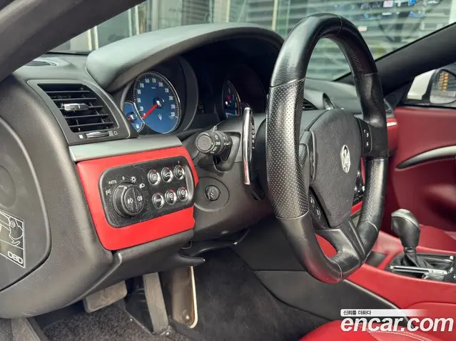 Maserati GranTurismo 2013 4.2 автомат (гидро), миниатюра 8 Maserati GranTurismo 2013 4.2 автомат (гидро), миниатюра 8