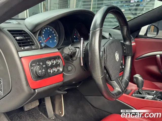Maserati GranTurismo 2013 4.2 автомат (гидро), миниатюра 10 Maserati GranTurismo 2013 4.2 автомат (гидро), миниатюра 10