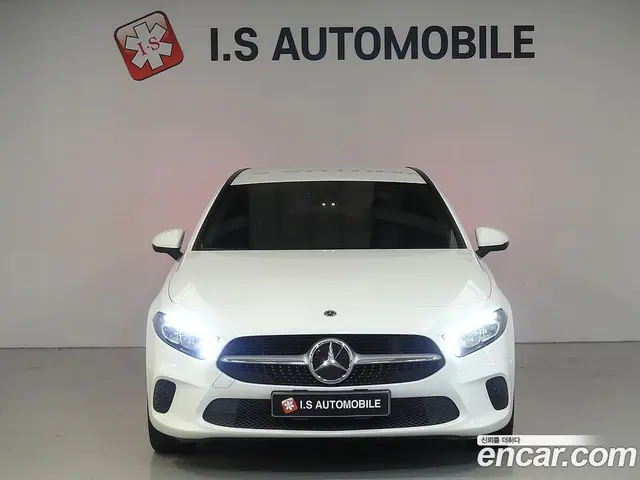 Mercedes-Benz A-Class 2019 2.0 автомат (гидро), миниатюра 2