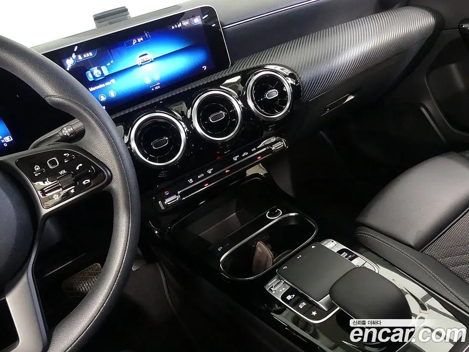 Mercedes-Benz A-Class 2019 2.0 автомат (гидро), фото 11