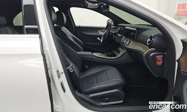 Mercedes-Benz E-Class 2020 2.0 автомат (гидро), миниатюра 11 Mercedes-Benz E-Class 2020 2.0 автомат (гидро), миниатюра 11