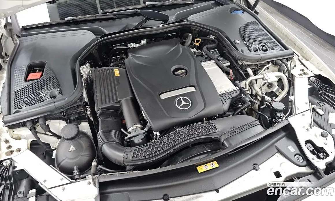 Mercedes-Benz E-Class 2020 2.0 автомат (гидро), фото 6 Mercedes-Benz E-Class 2020 2.0 автомат (гидро), фото 6