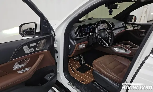 Mercedes-Benz GLS-Class 2024 4.0 автомат (гидро), миниатюра 10
