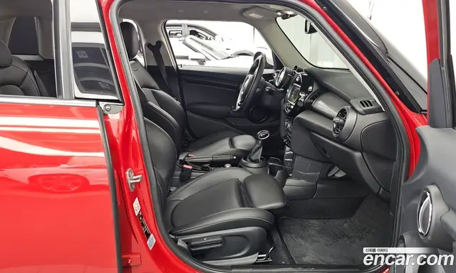 Mini Cooper 2018 1.5 автомат (гидро), миниатюра 11 Mini Cooper 2018 1.5 автомат (гидро), миниатюра 11