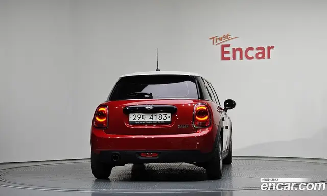 Mini Cooper 2018 1.5 автомат (гидро), миниатюра 4 Mini Cooper 2018 1.5 автомат (гидро), миниатюра 4