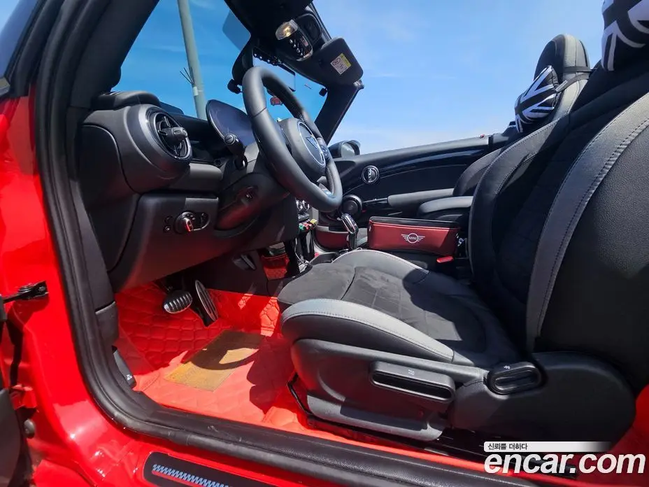 Mini Cooper Convertible 2024 2.0 автомат (гидро), фото 11 Mini Cooper Convertible 2024 2.0 автомат (гидро), фото 11