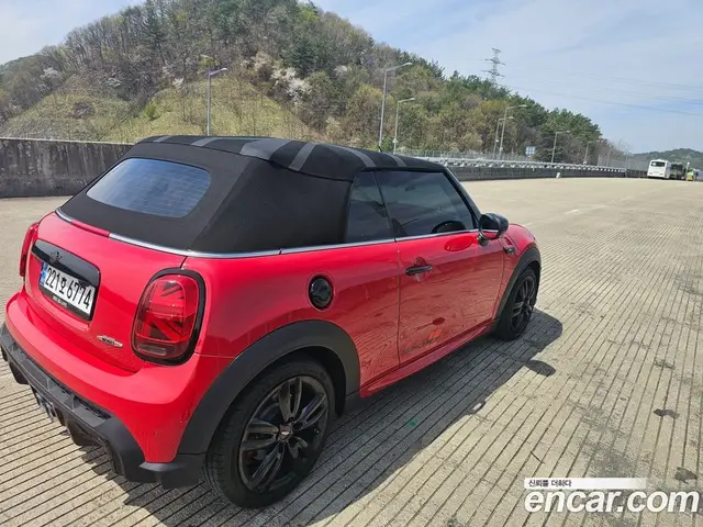 Mini Cooper Convertible 2024 2.0 автомат (гидро), миниатюра 6 Mini Cooper Convertible 2024 2.0 автомат (гидро), миниатюра 6