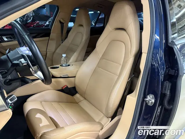 Porsche Panamera 2018 3.0 автомат (гидро), миниатюра 11 Porsche Panamera 2018 3.0 автомат (гидро), миниатюра 11