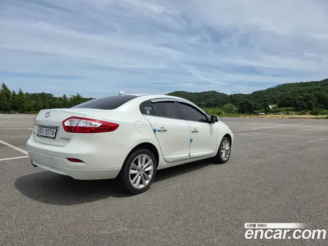 Renault (Samsung) SM3 2010 2.0 автомат (гидро), миниатюра 5